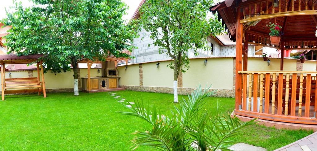 Casa Vio Hotel Haţeg Exterior foto