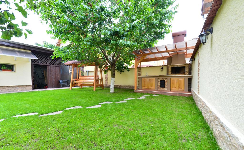 Casa Vio Hotel Haţeg Exterior foto